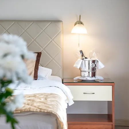 Hotel Novi Sad 호텔 노비사드