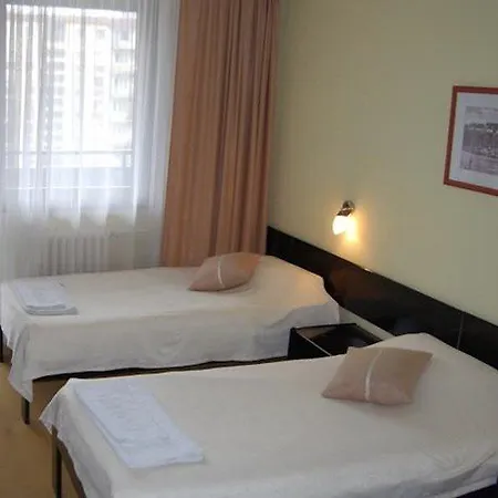 Hotel Novi Sad 호텔 노비사드